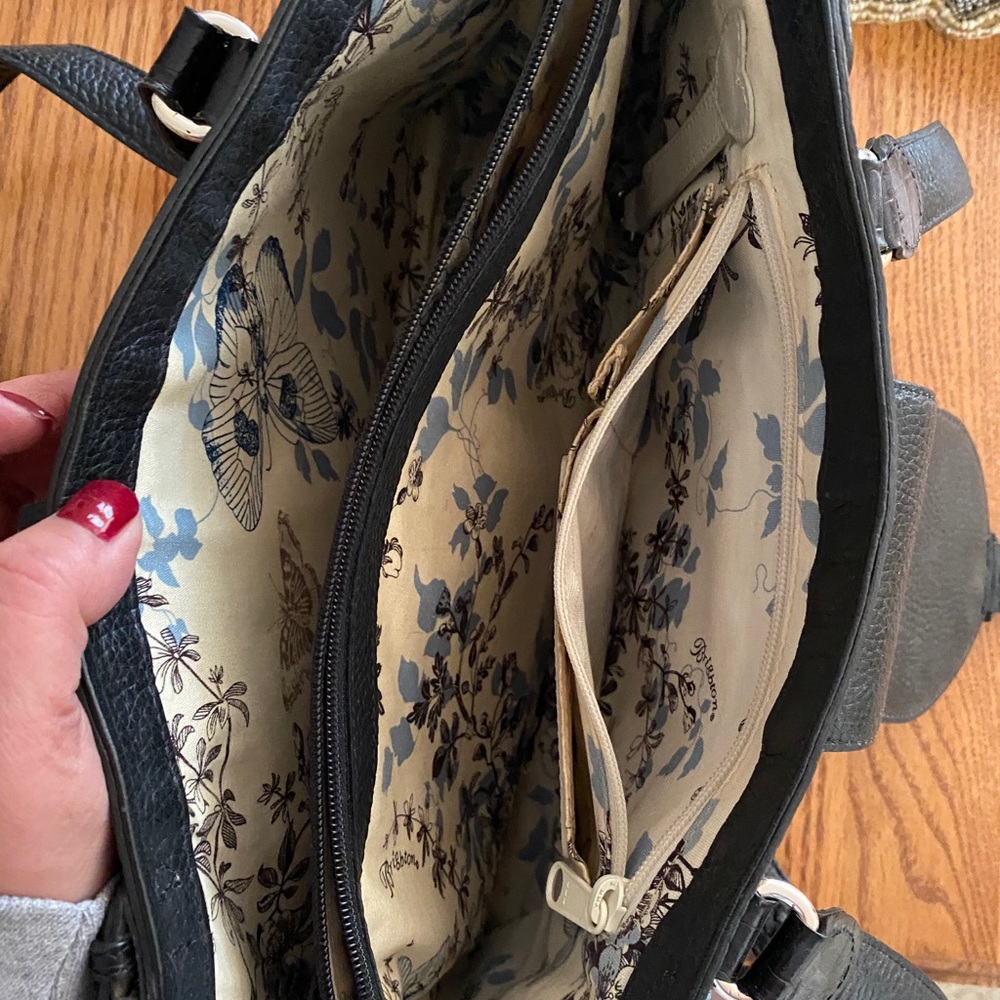 Brighton purse. The heart needs refinished. - Picture 5 of 7